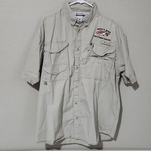 Columbia Shirt Mens Size L Tan kak flaws Specs & Spots 2008 HAS SPOTS FLAWS